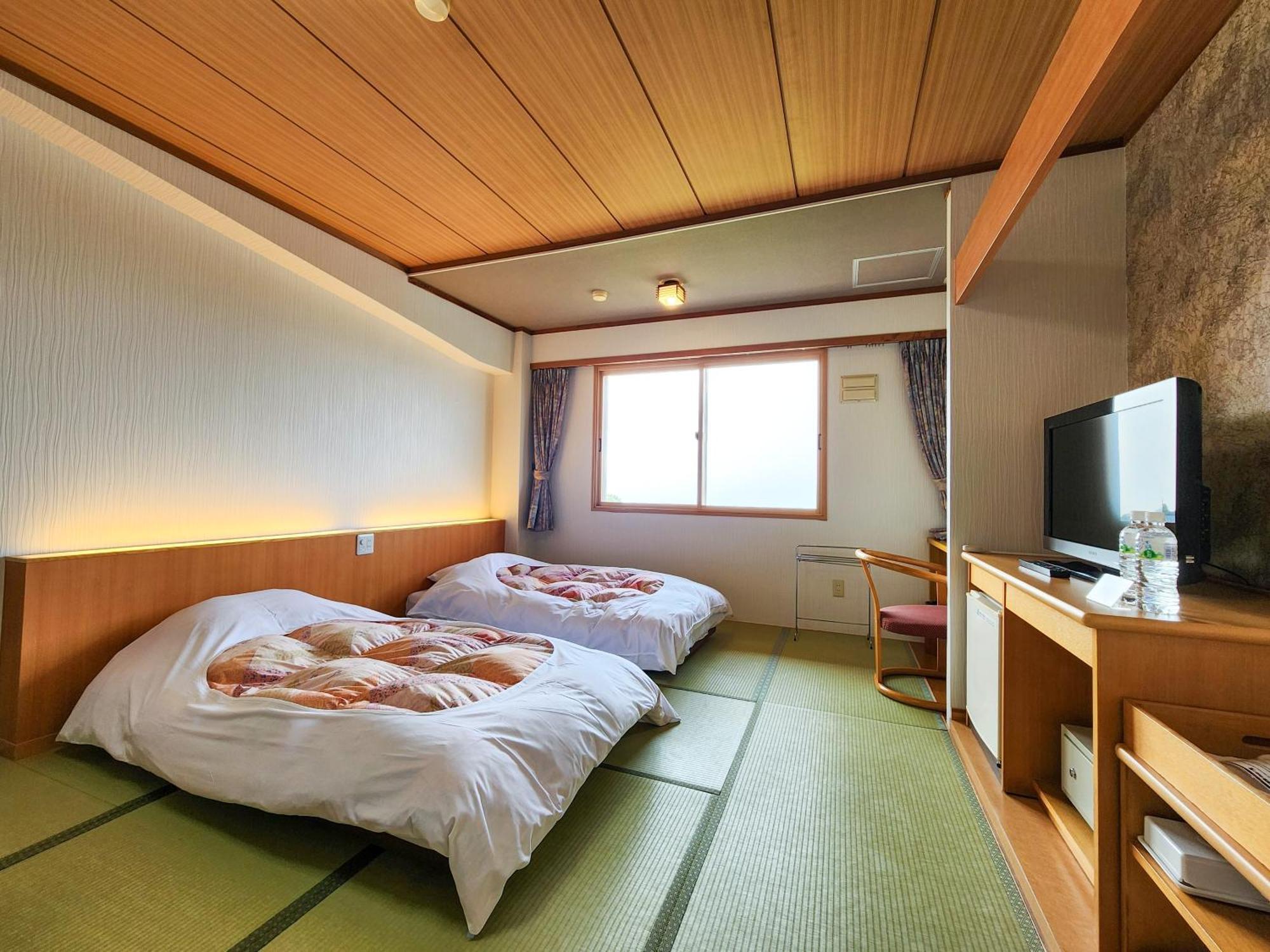 Iwanai Kogen Hotel Buitenkant foto